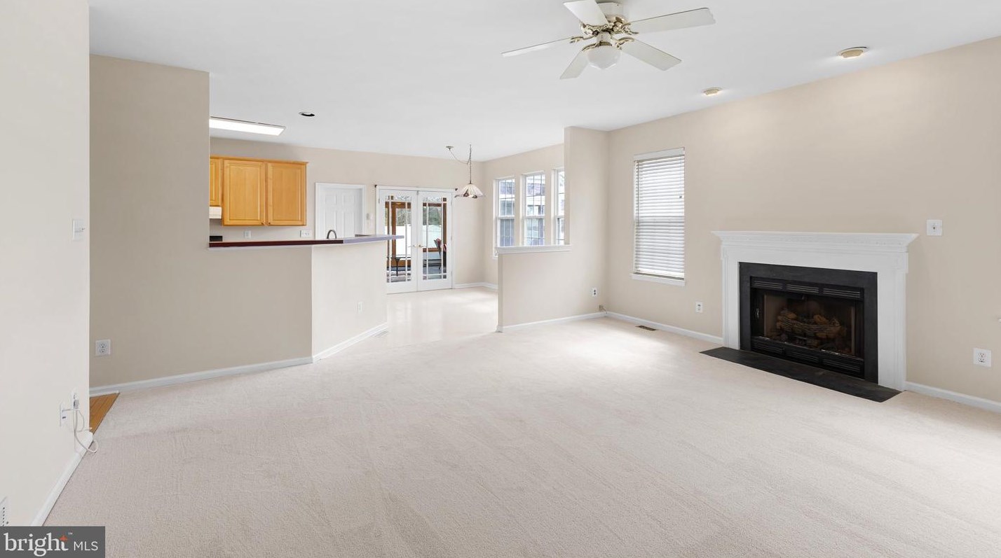 36 Stonehedge Dr, East Windsor, NJ 08520