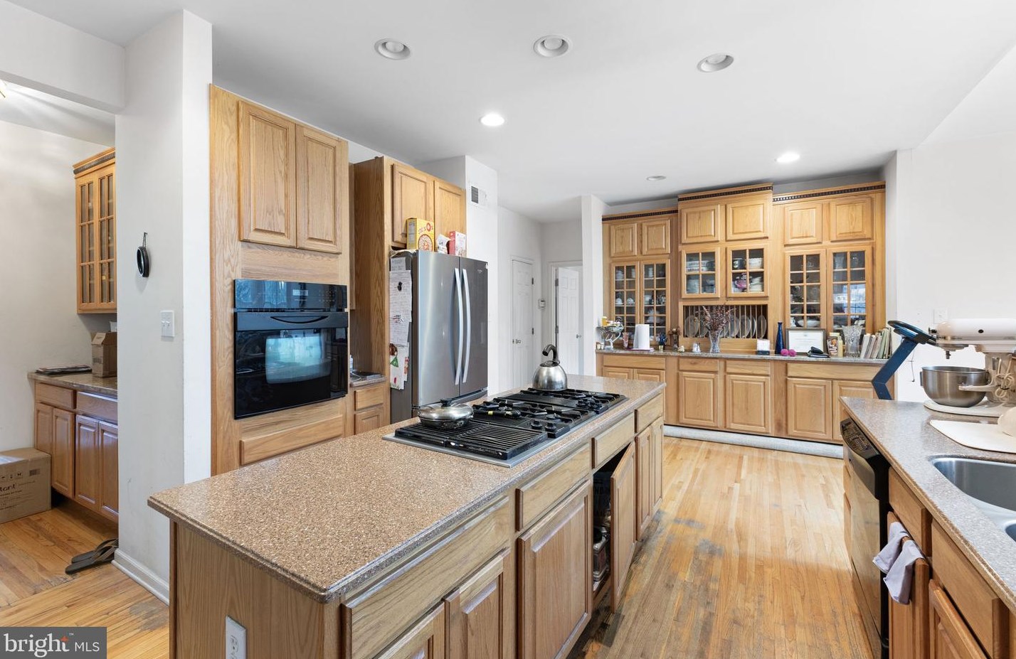 14 Benedek Rd, Princeton NJ  08540-2229 exterior