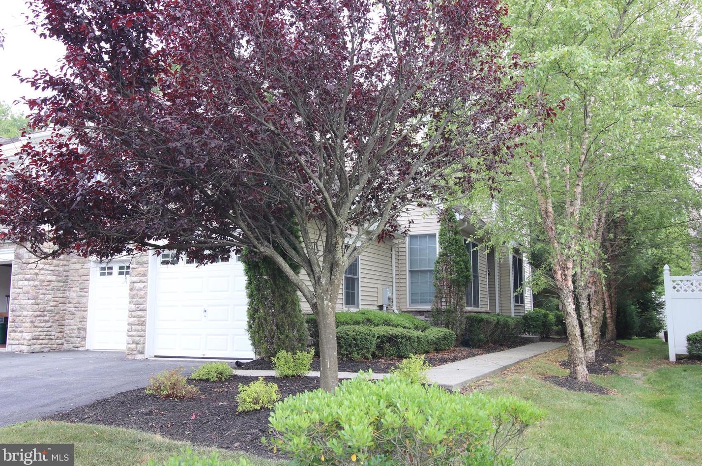 8 Wedgewood Ct, Princeton, NJ 08540
