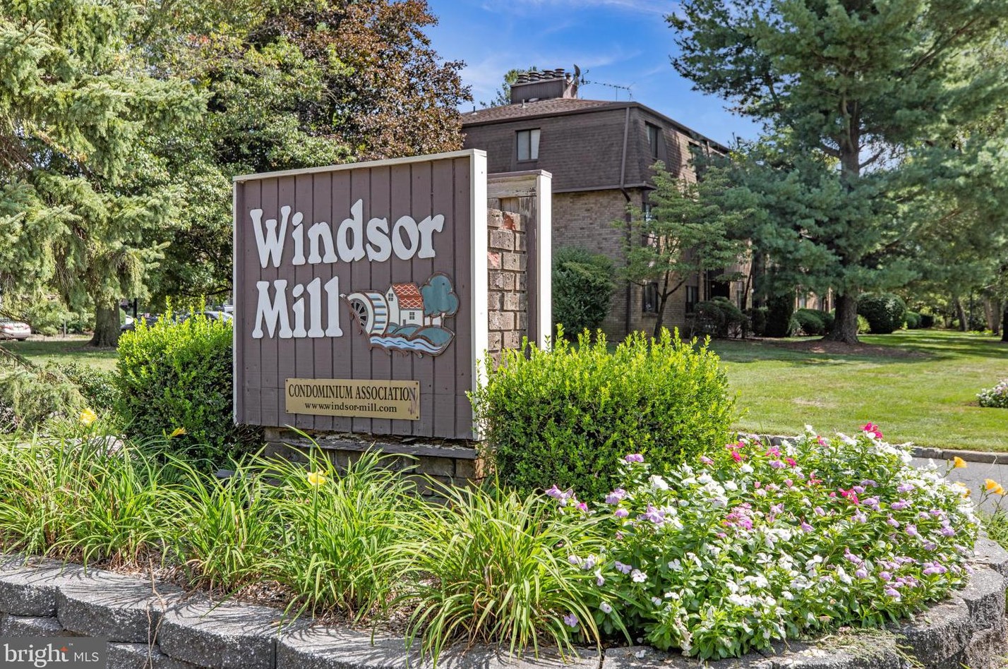 2422 Old Stone Mill Dr, East Windsor, NJ 08512