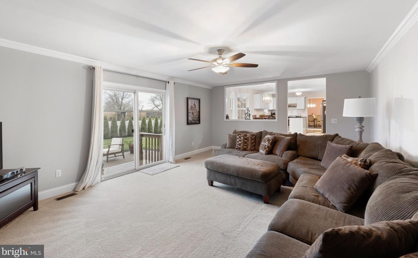 27 Andover Way, Trenton NJ 08610-1201 exterior