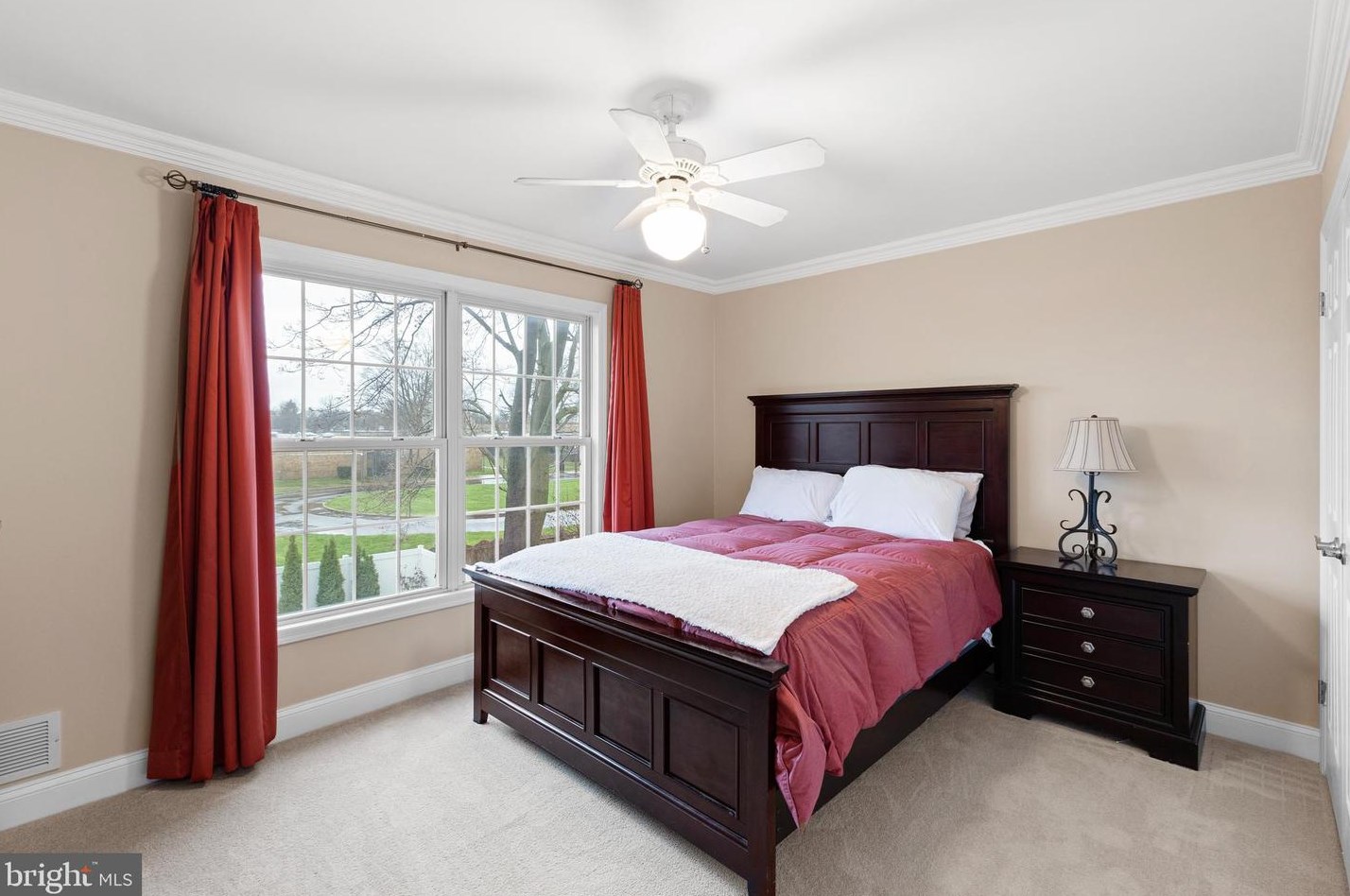 27 Andover Way, Trenton NJ 08610-1201 exterior