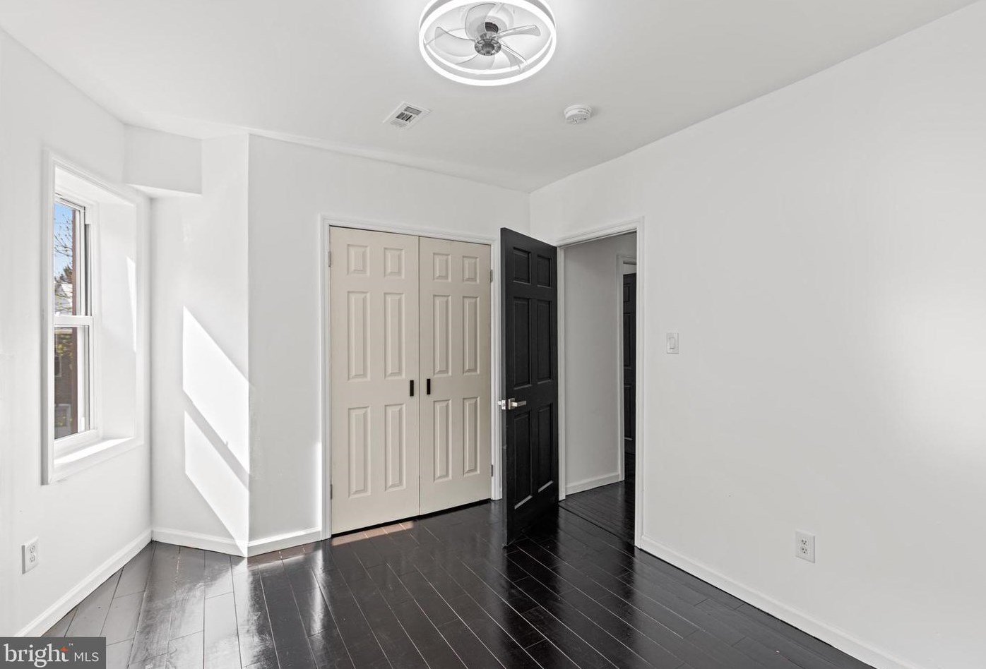 825 Stuyvesant Ave, Trenton NJ  08618-4105 exterior