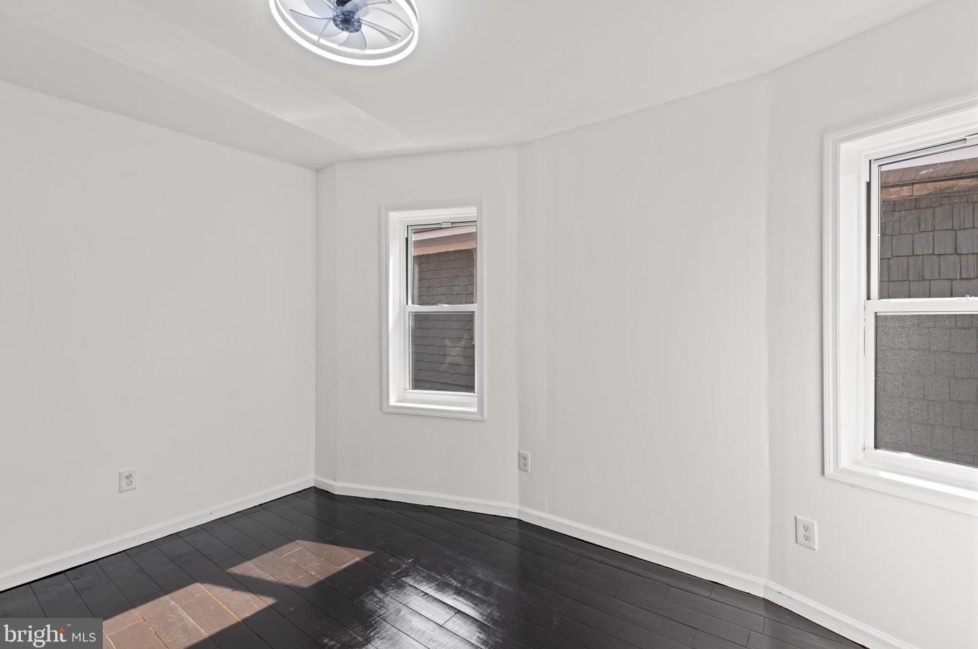 825 Stuyvesant Ave, Trenton NJ  08618-4105 exterior