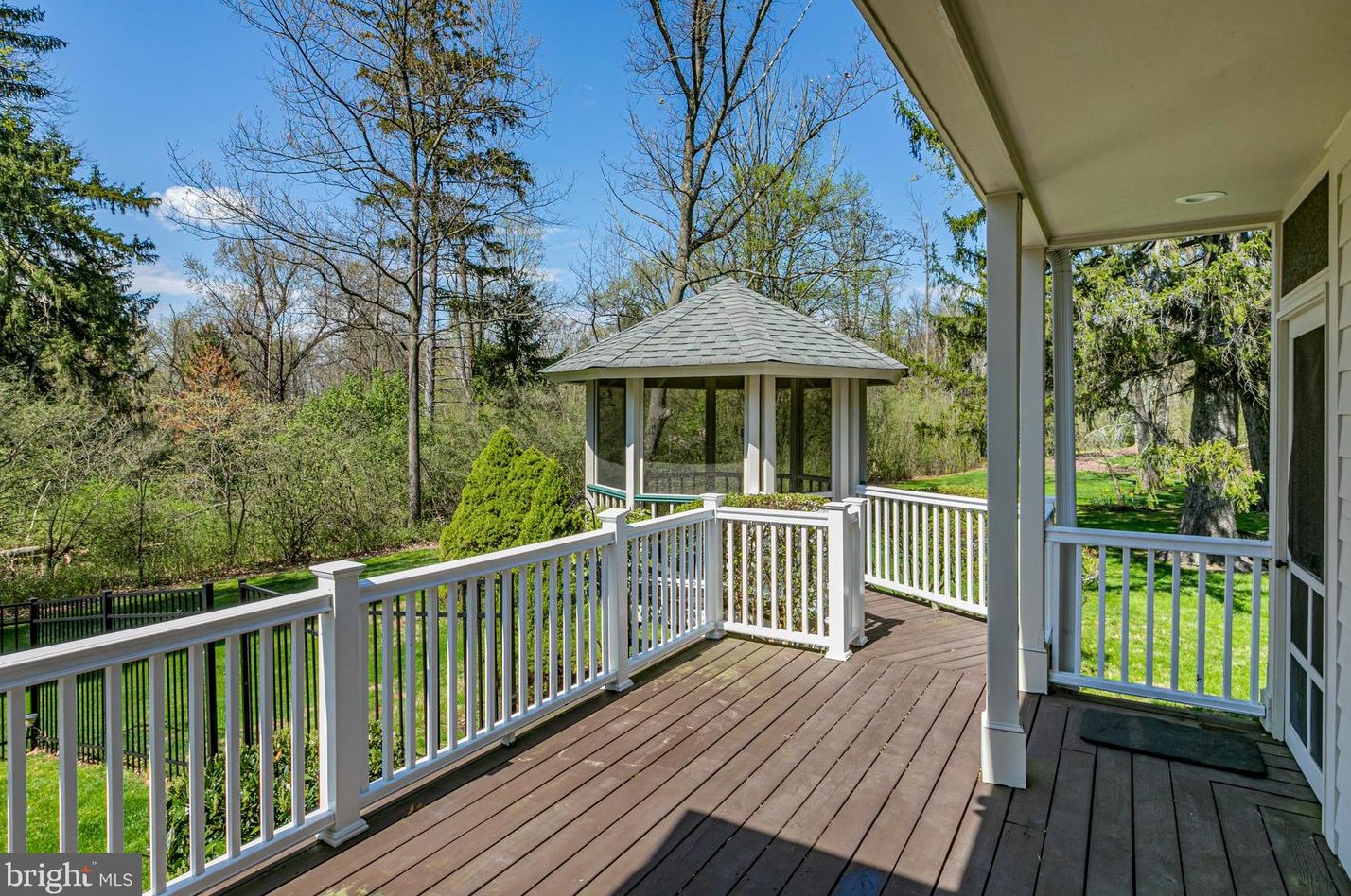 25 Brearly Rd, Princeton NJ  08540-6767 exterior