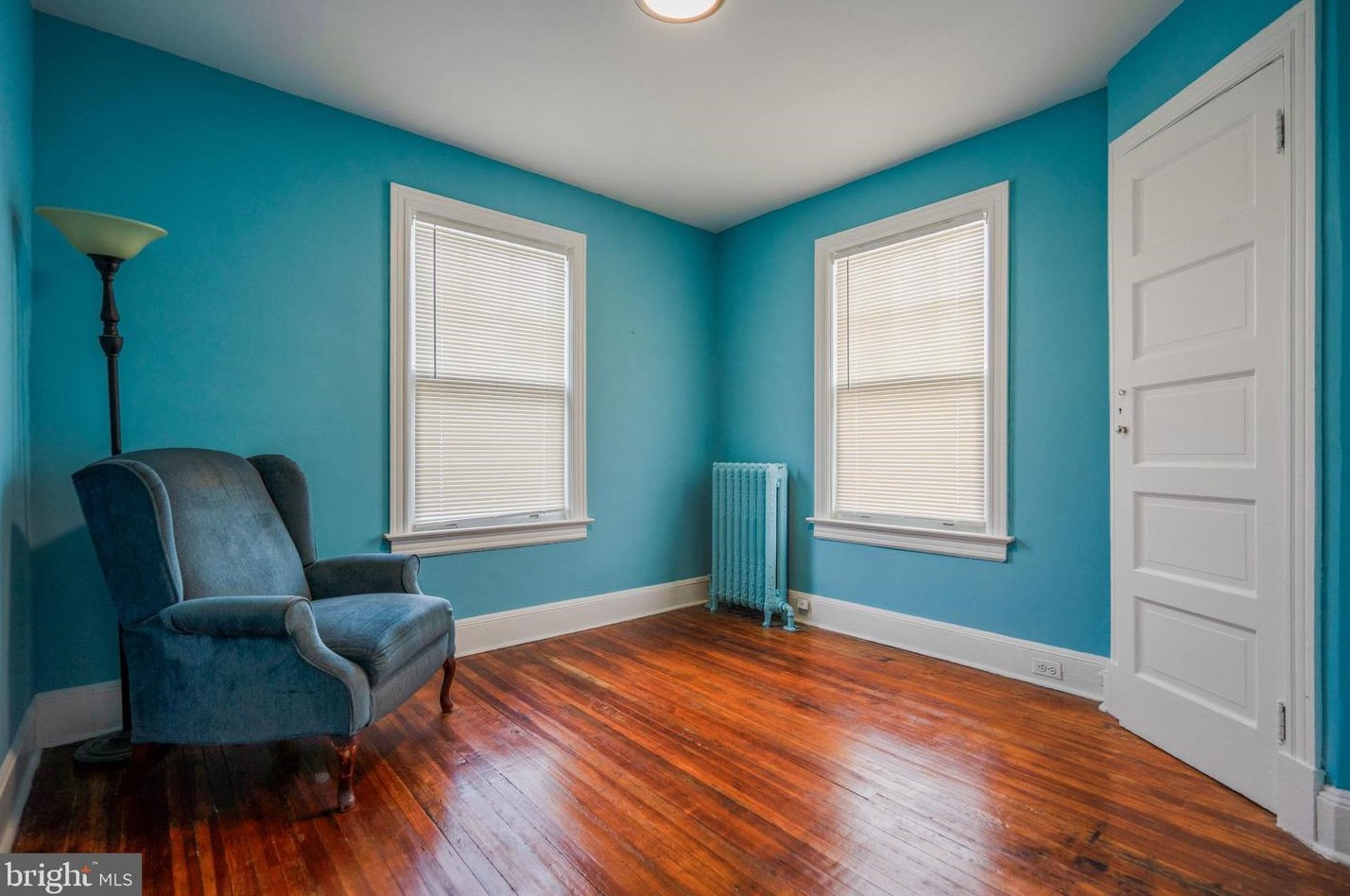 64 Oak Ln, Trenton NJ 08618-4001 exterior