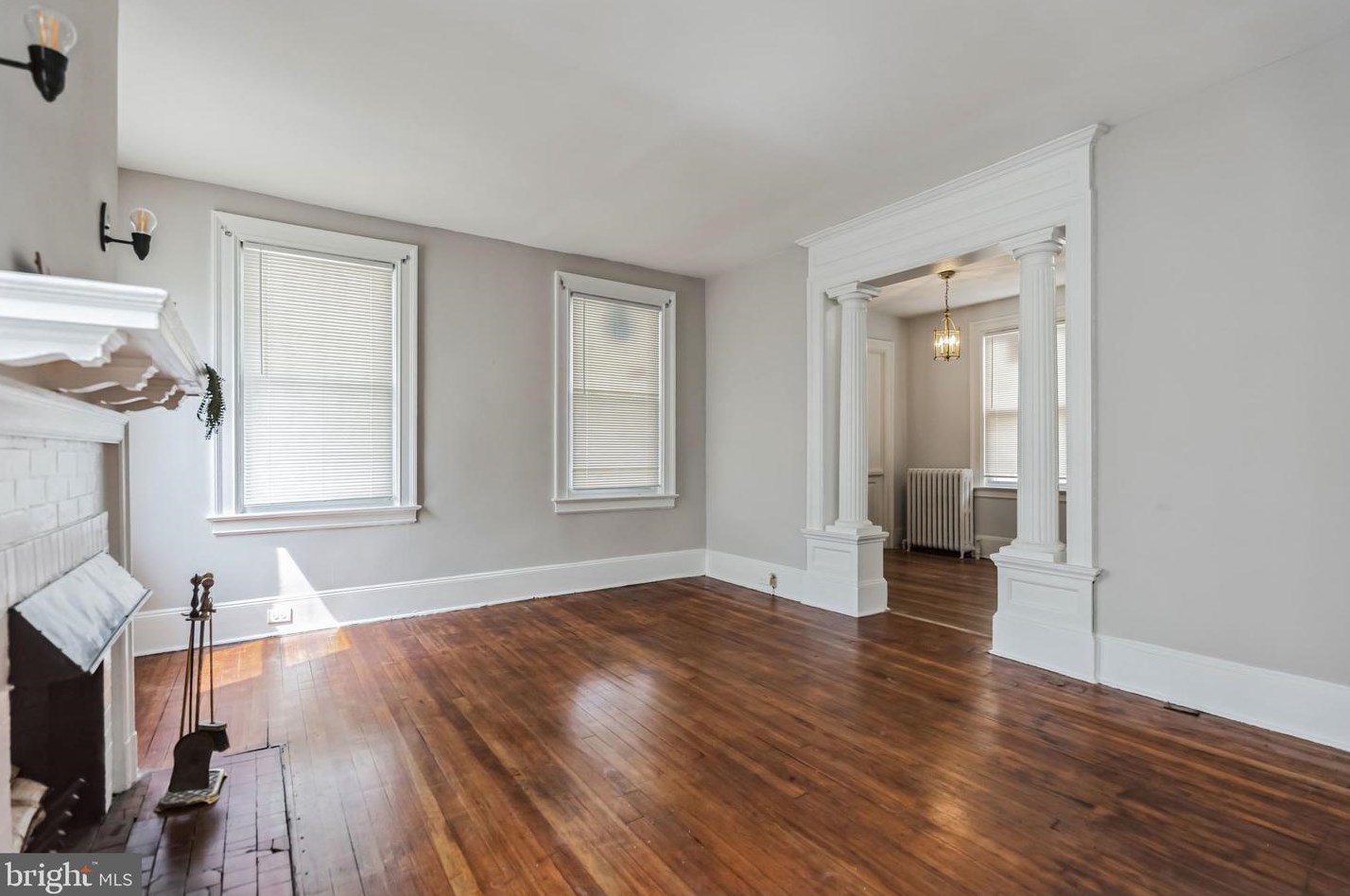 64 Oak Ln, Trenton NJ 08618-4001 exterior