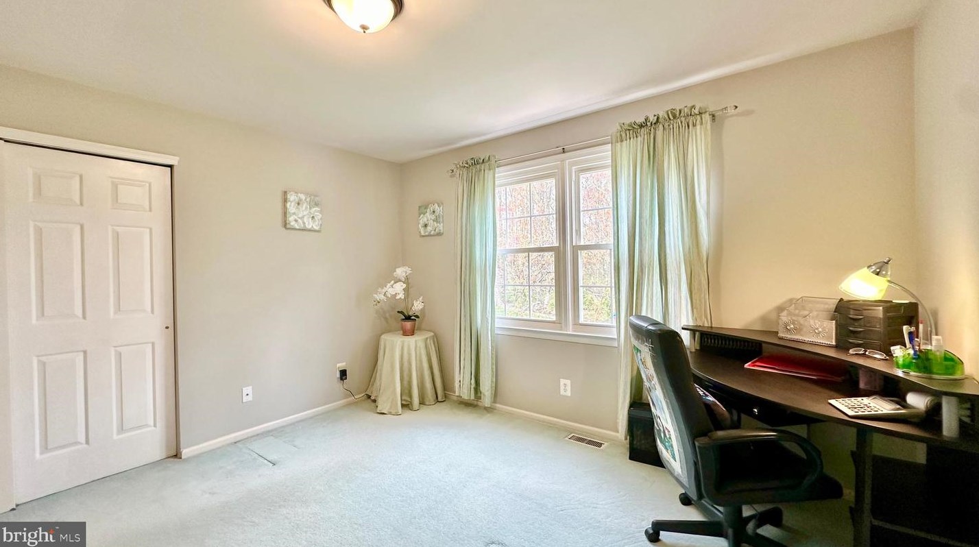 38 Winthrop Rd, Trenton NJ  08648-1559 exterior