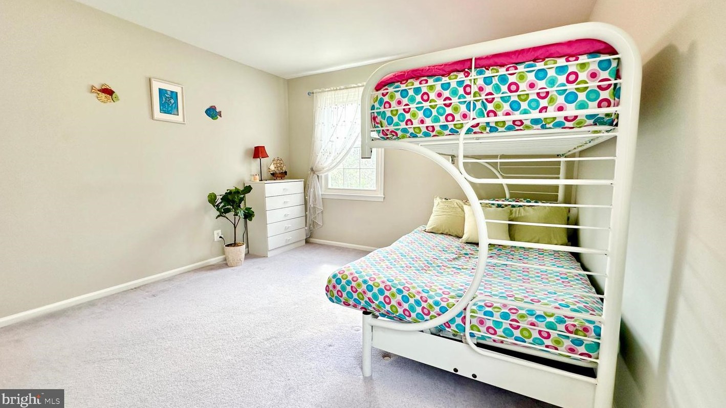 38 Winthrop Rd, Trenton NJ  08648-1559 exterior