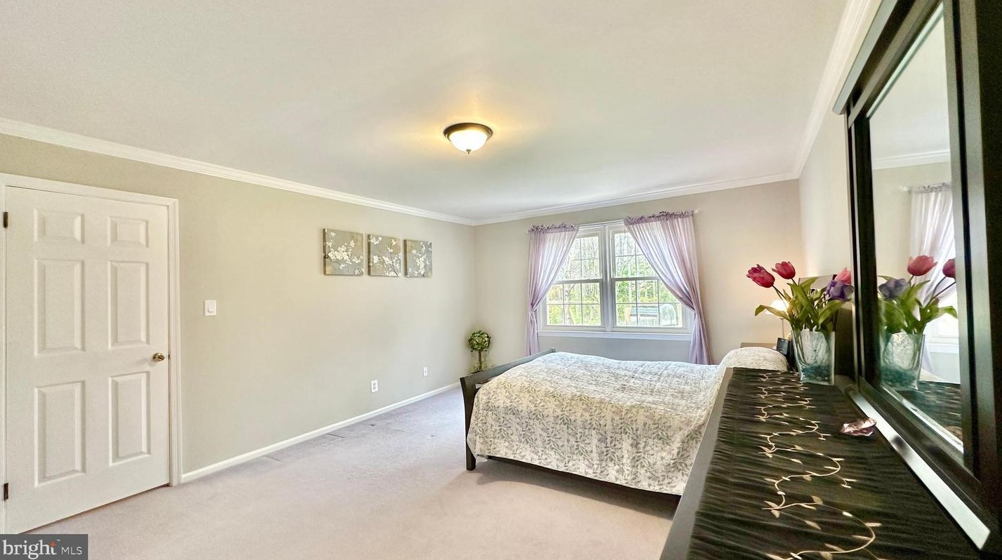 38 Winthrop Rd, Trenton NJ  08648-1559 exterior