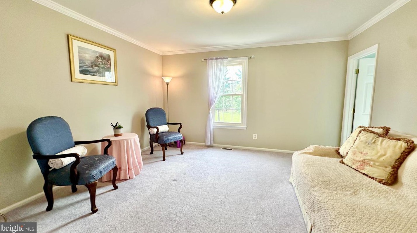 38 Winthrop Rd, Trenton NJ  08648-1559 exterior