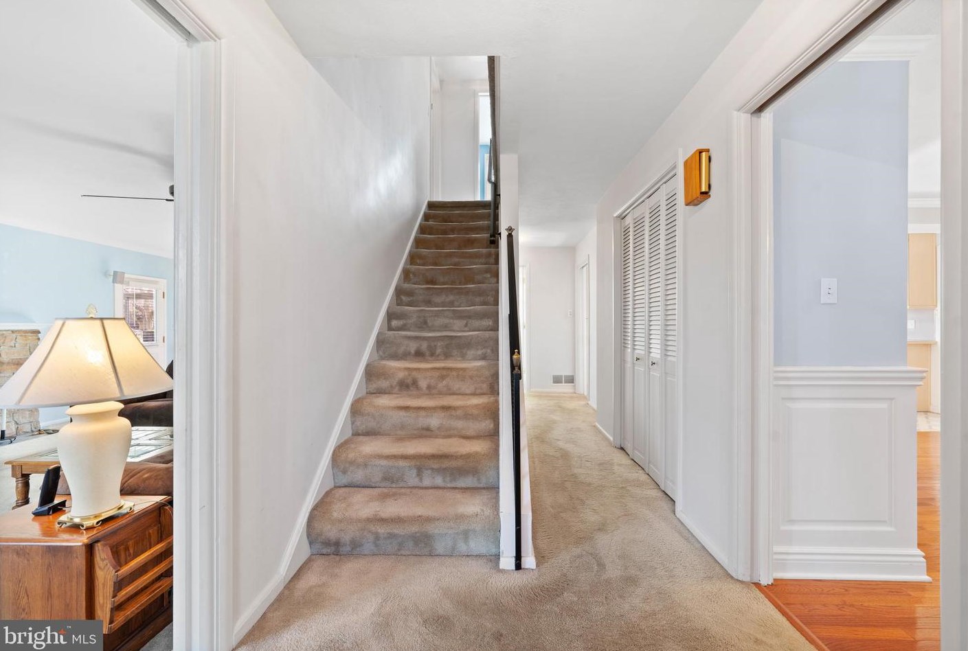 6 Clover Hill Cir, Trenton, NJ 08638