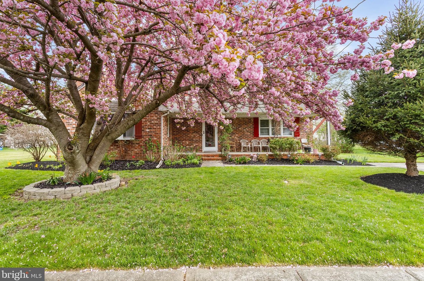 462 Trinity Ave, Trenton, NJ 08619