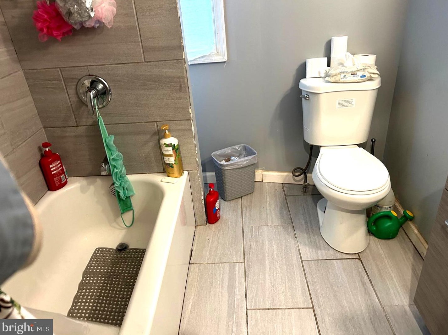 32 Commerce St, Trenton NJ  08618-3909 exterior