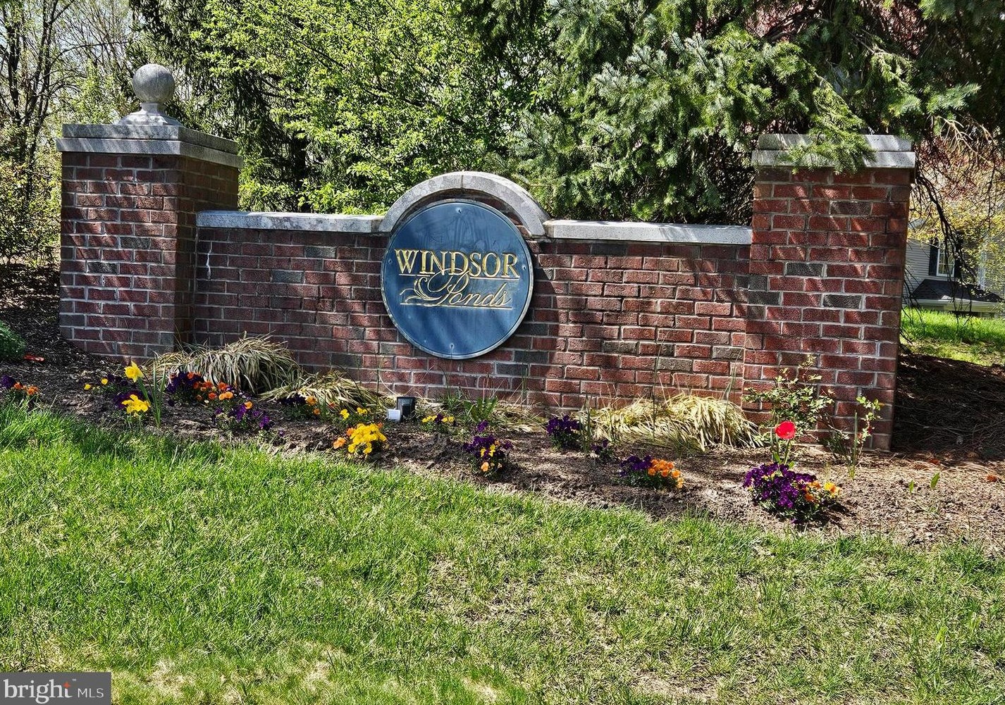 45 Warwick Rd, W Windsor Township, NJ 08550