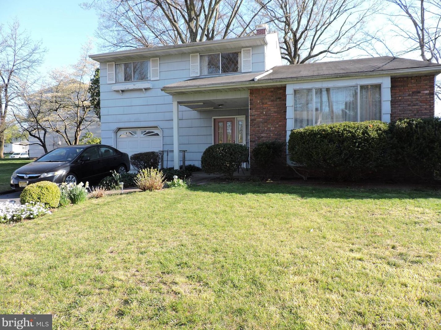 367 Regina Ave, Trenton, NJ 08619