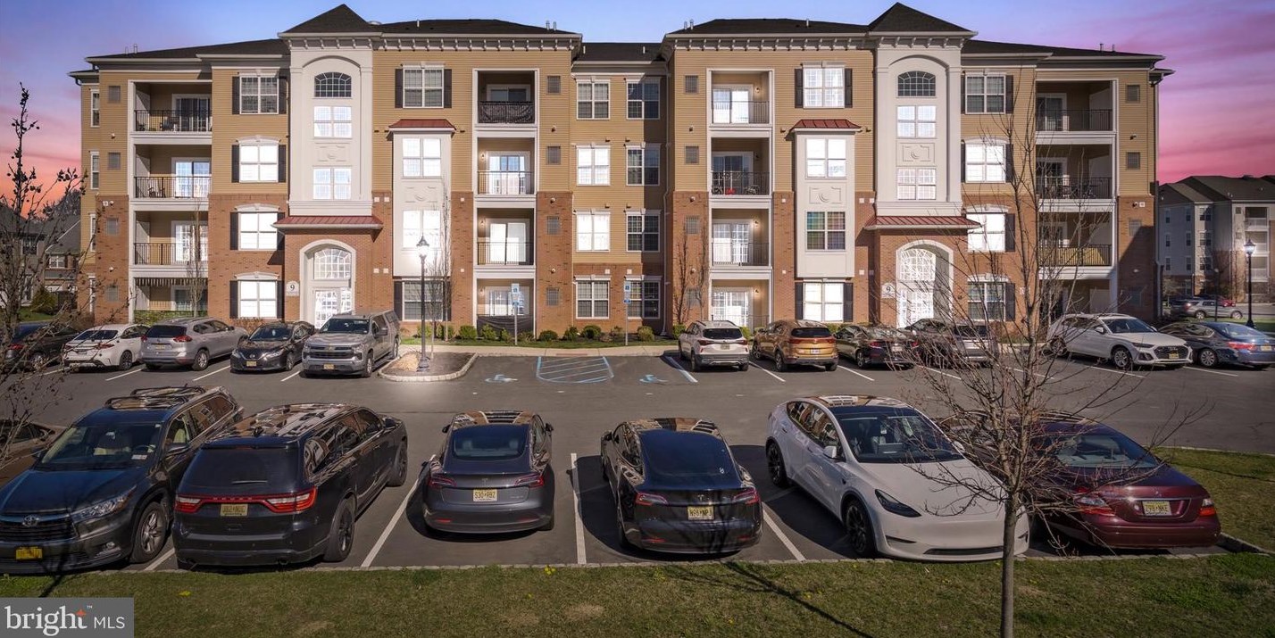 947 Halifax Pl, Trenton, NJ 08619