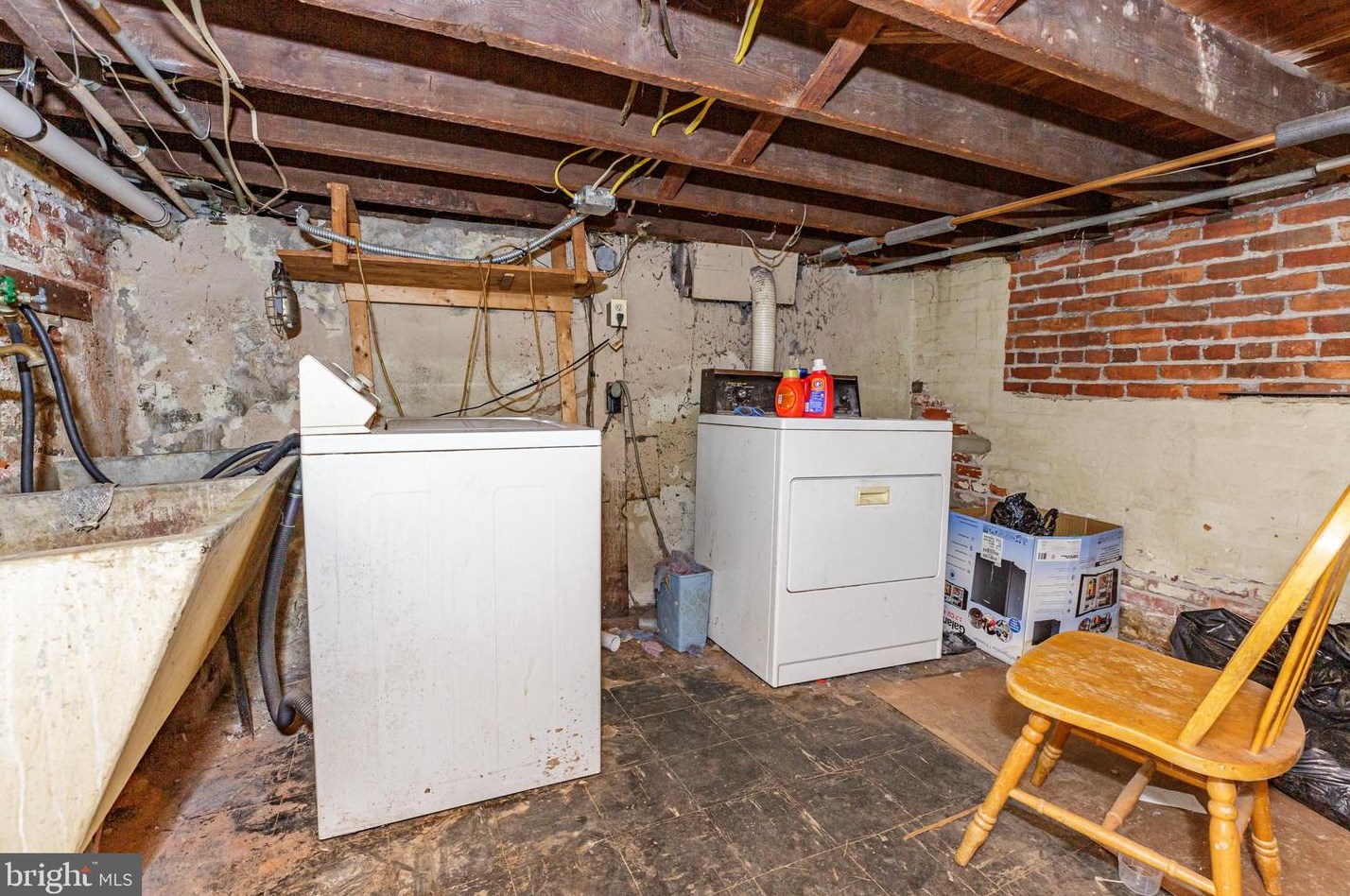 61 Chase St, Trenton NJ 08638-4205 exterior