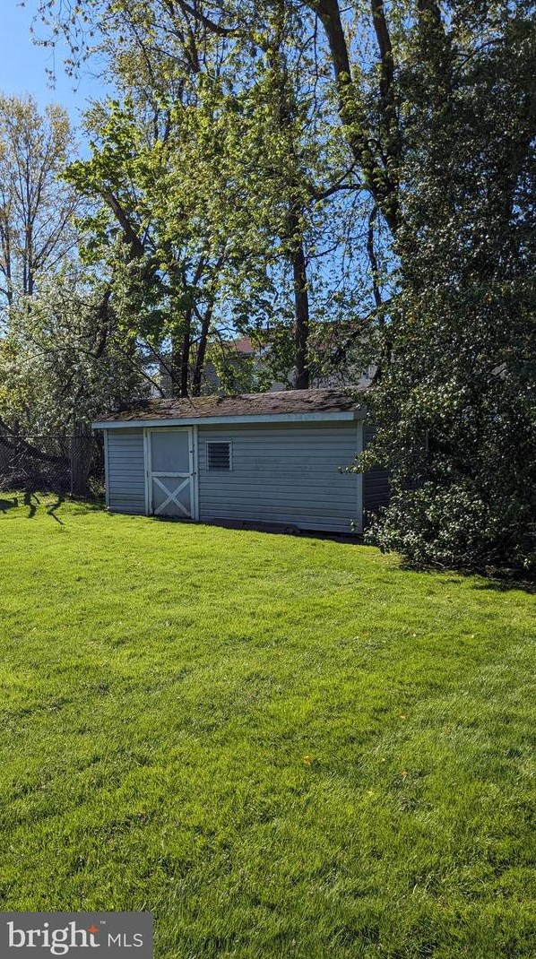 53 Helen Ave, Trenton, NJ 08648-4507