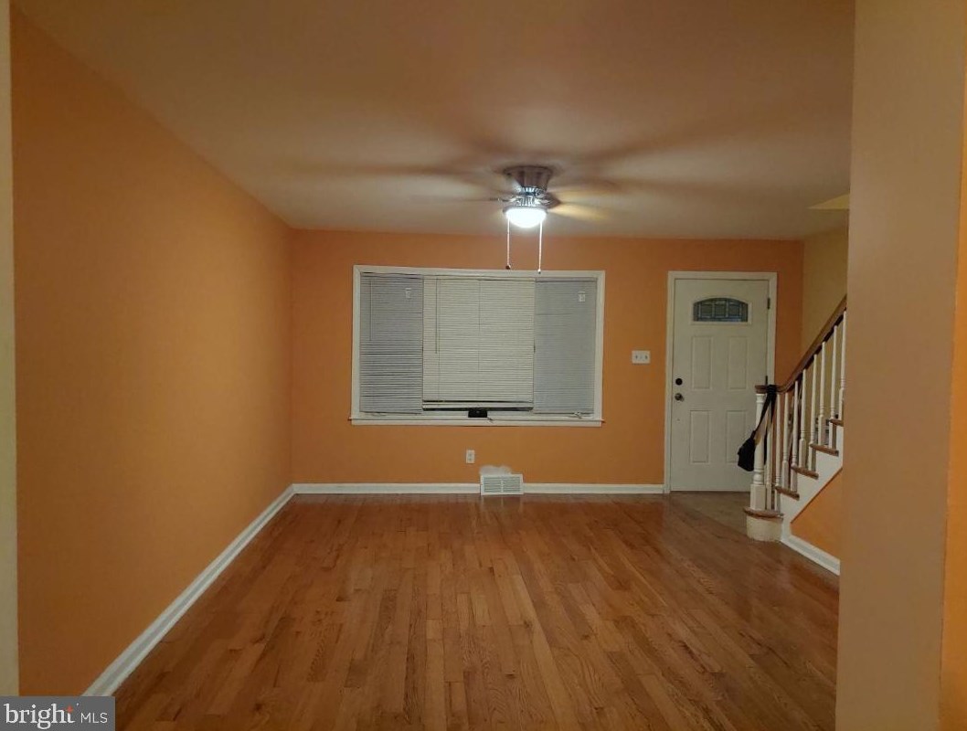 229 S Walter Ave, Trenton, NJ 08629