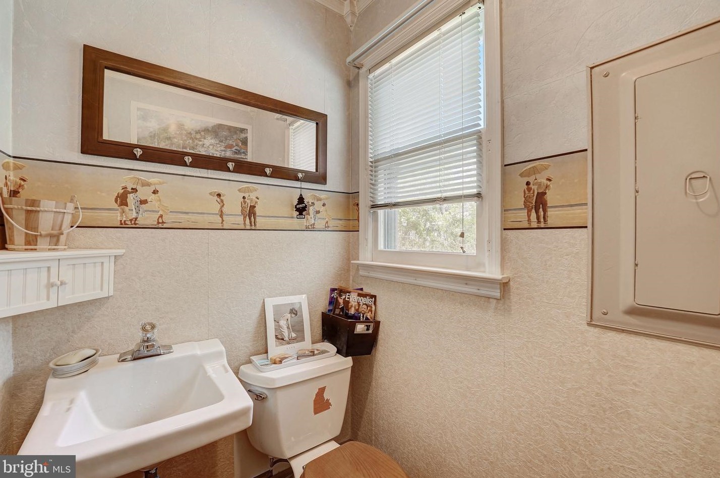 4 Rosetree Ln, Trenton NJ 08648-3232 exterior