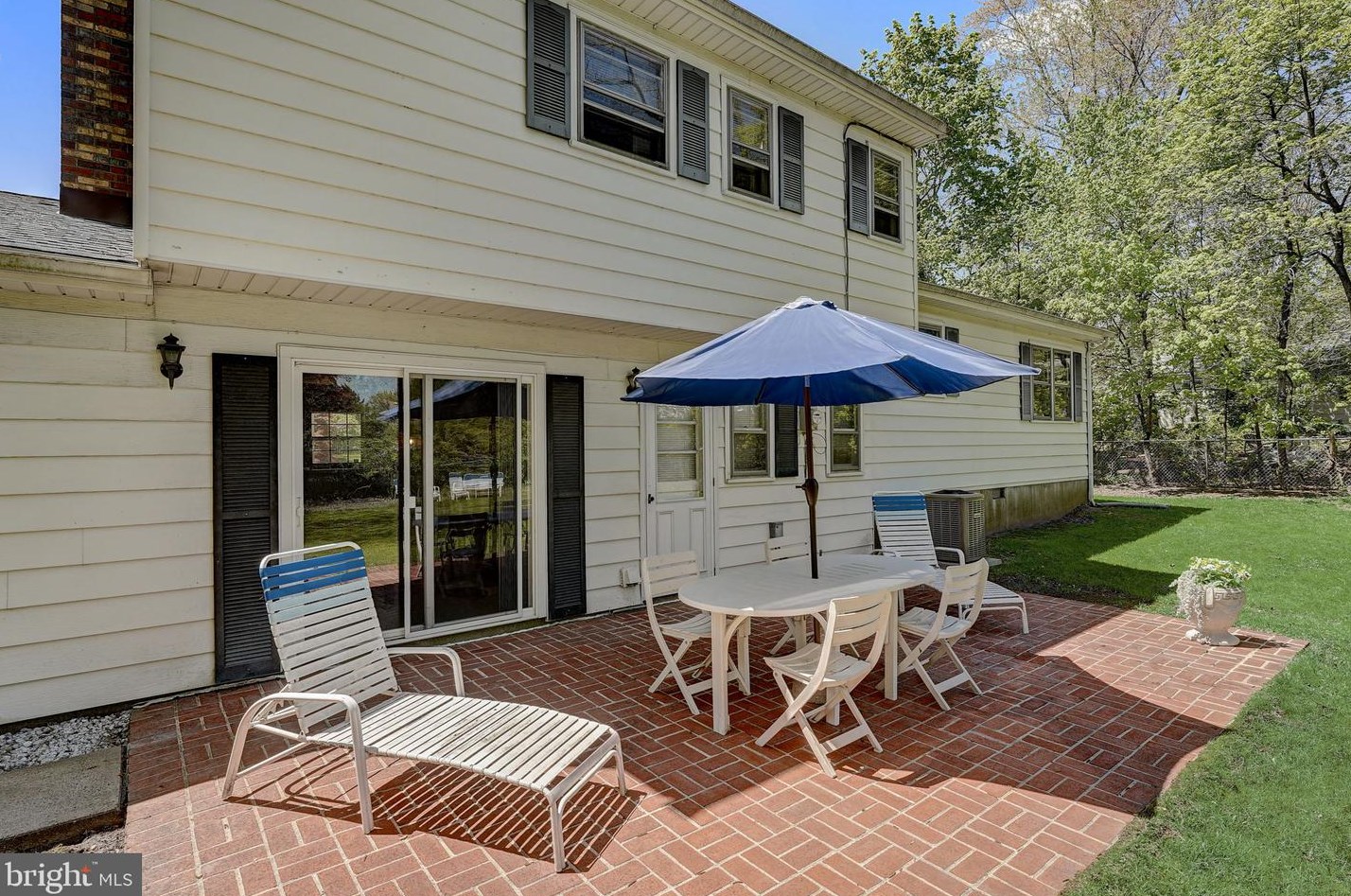 4 Rosetree Ln, Trenton NJ 08648-3232 exterior