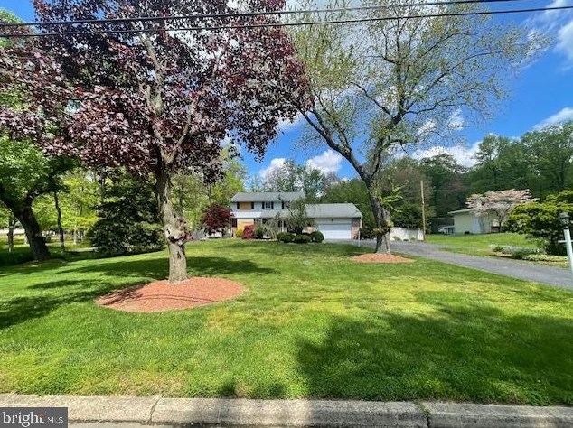 14 Orourke Dr, Trenton, NJ 08691-3913