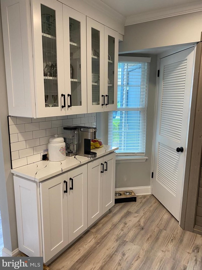 18 Goldenrod Ct, Trenton NJ  08690-3322 exterior