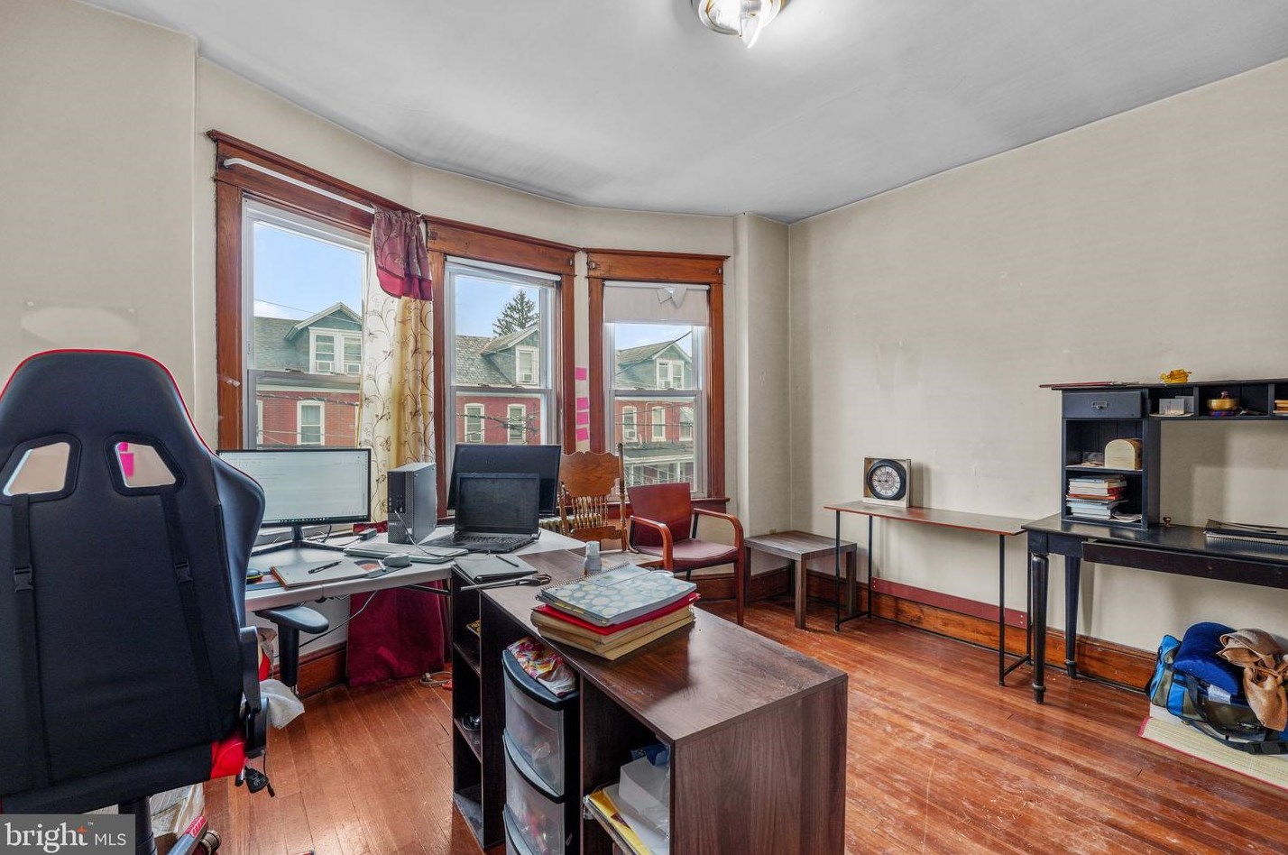 133 Barnt Ave, Trenton NJ  08611-2619 exterior