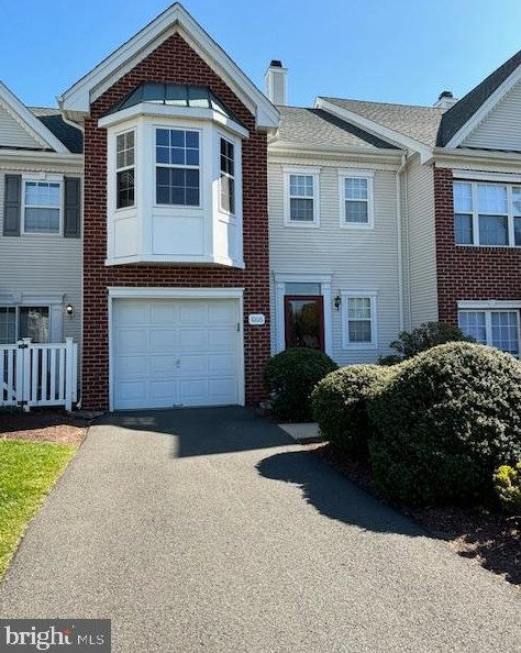 1006 Pebble Creek Ct, Pennington, NJ 08534
