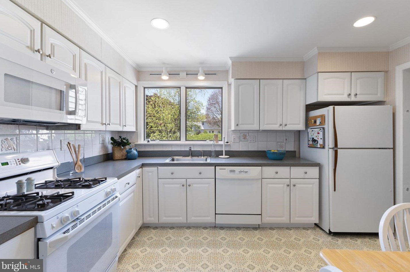 315 Glenn Ave, Trenton NJ  08648-3255 exterior