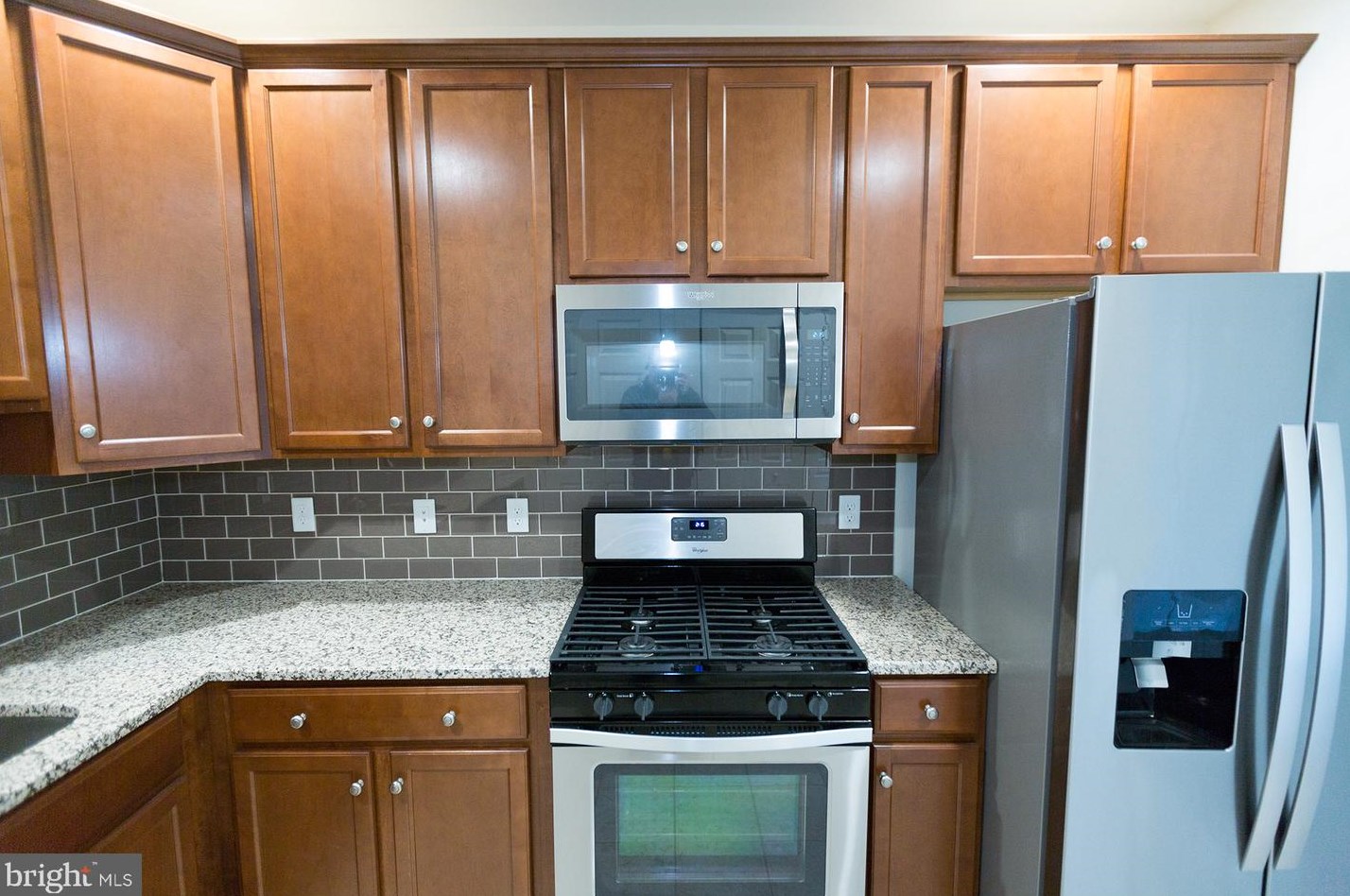 1146 Halifax Pl, Trenton, NJ 08619