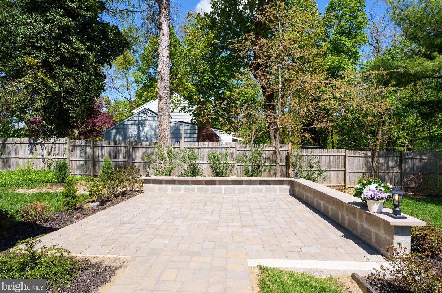 1708 Lawrence Rd, Trenton NJ 08648 exterior