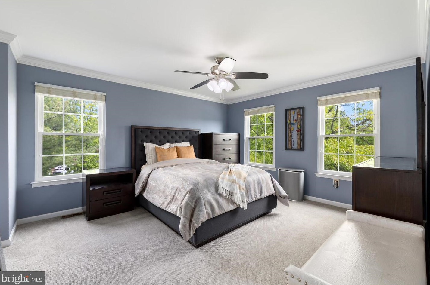 61 Lehavre Ct, Trenton NJ  08619-4724 exterior