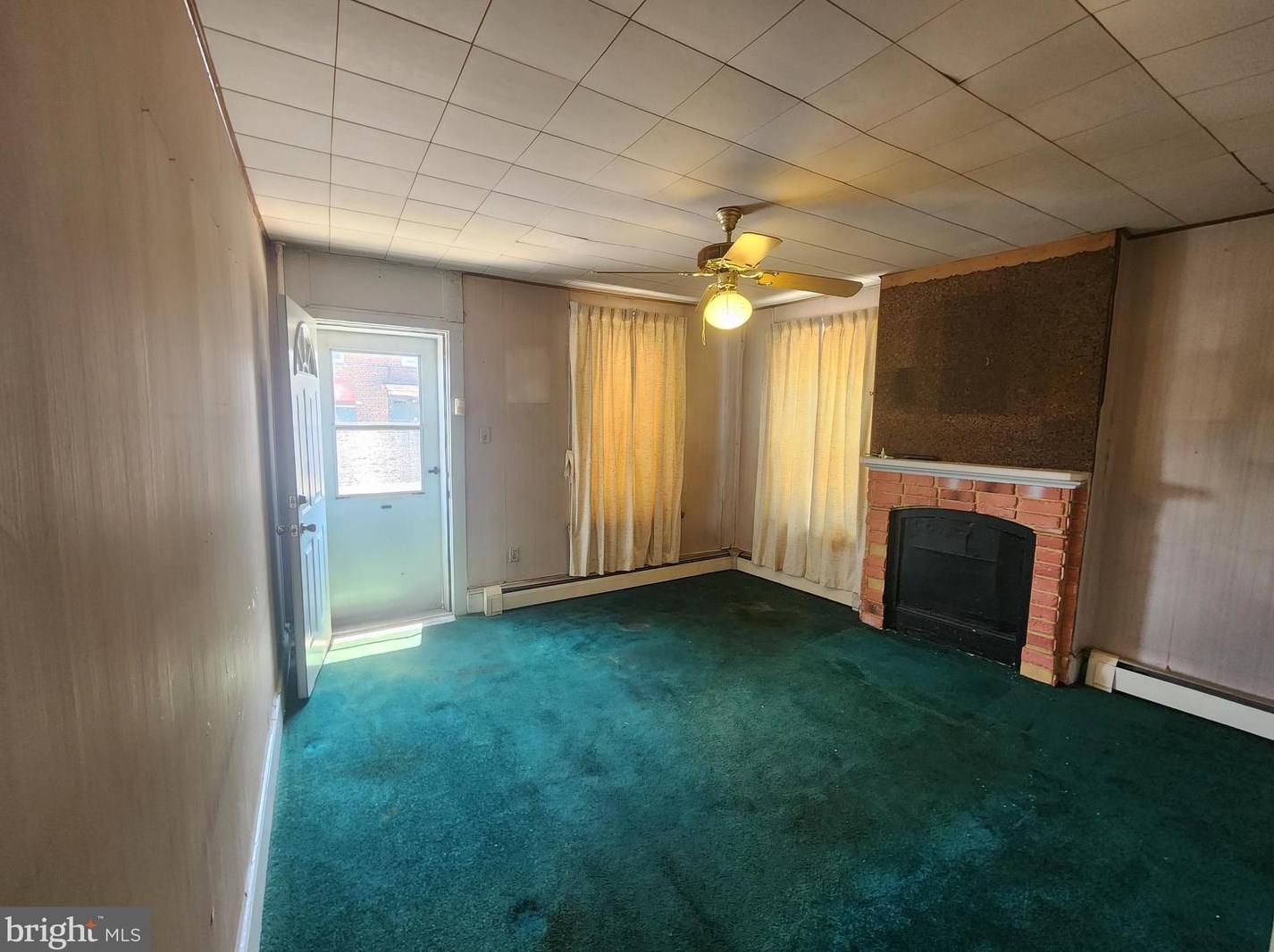 101 Taylor St, Trenton NJ 08638-4341 exterior