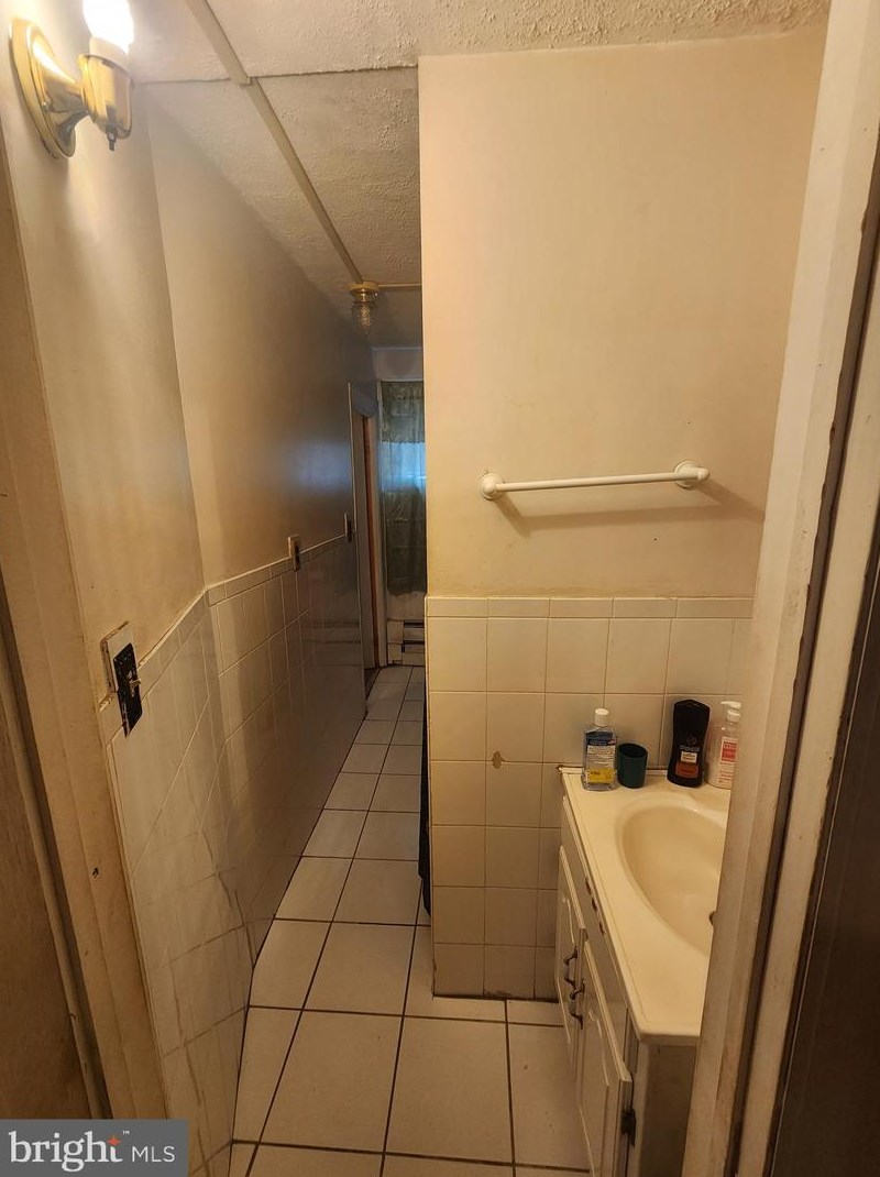 101 Taylor St, Trenton NJ 08638-4341 exterior