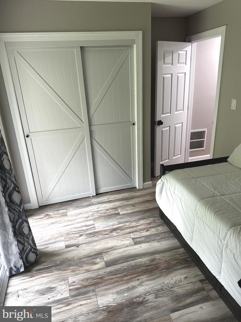 165 Wyndham Pl, Trenton NJ 08691-3133 exterior