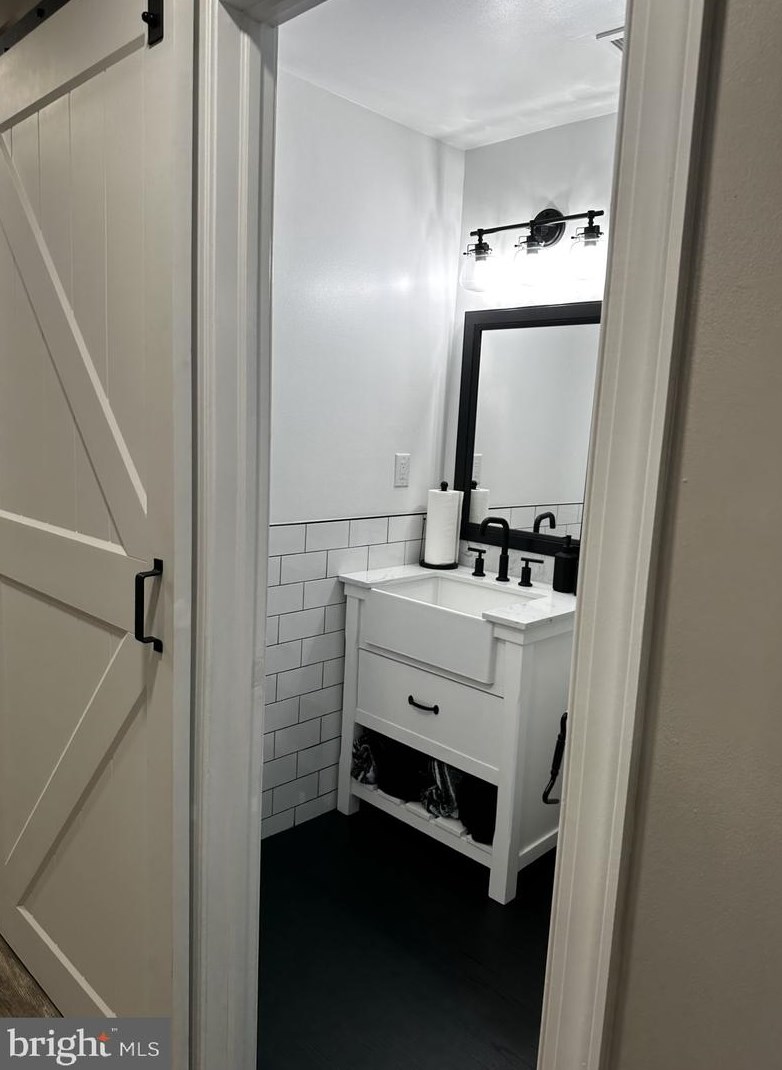 165 Wyndham Pl, Trenton NJ 08691-3133 exterior