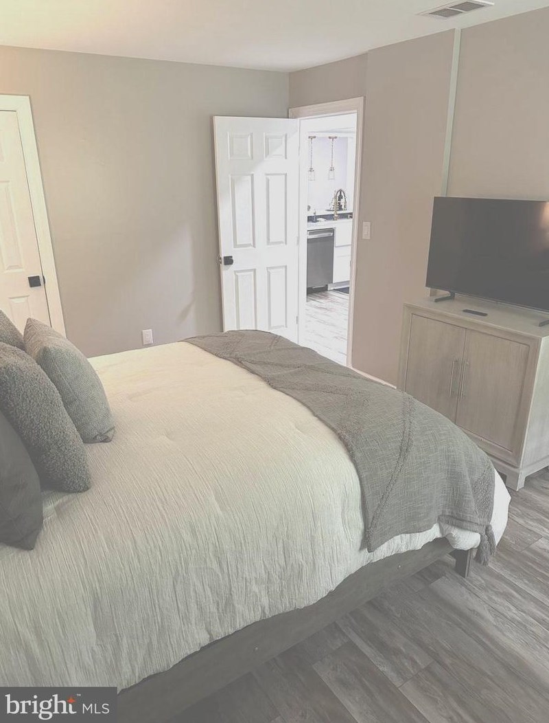 165 Wyndham Pl, Trenton NJ 08691-3133 exterior