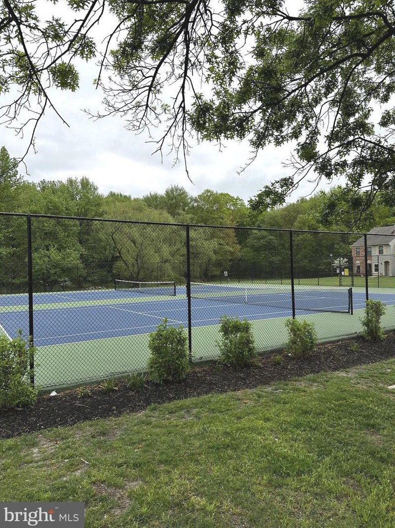 165 Wyndham Pl, Trenton NJ 08691-3133 exterior