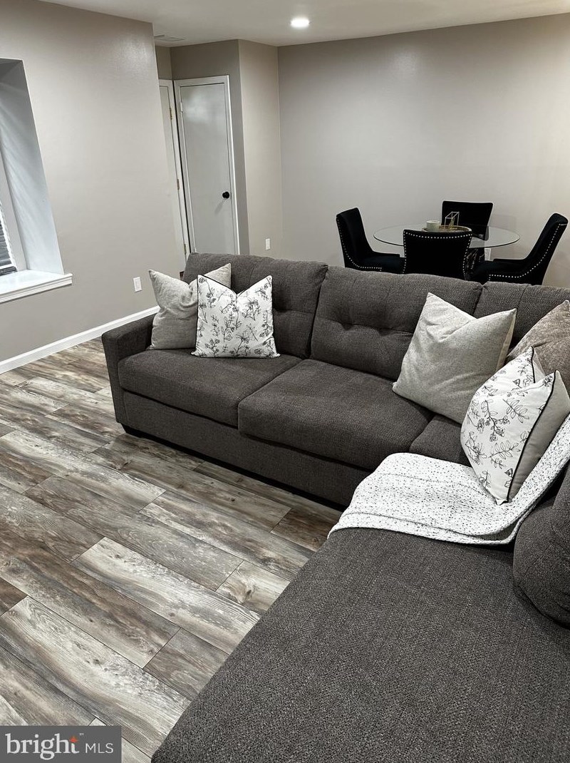 165 Wyndham Pl, Trenton NJ 08691-3133 exterior