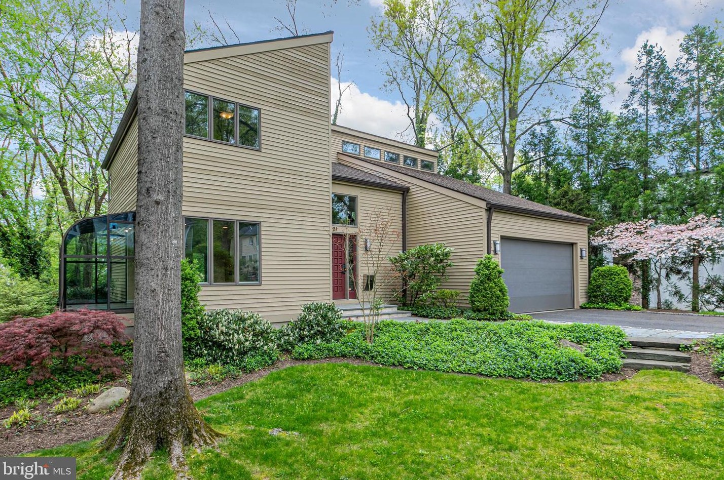 21 Bainbridge St, Princeton, NJ 08540