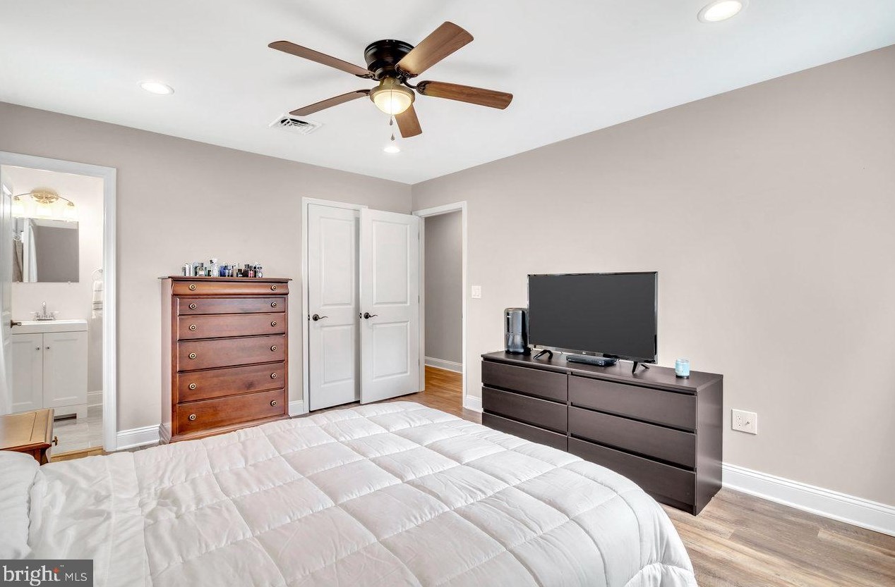 48 Misty Morn Ln, Trenton NJ 08638-1826 exterior