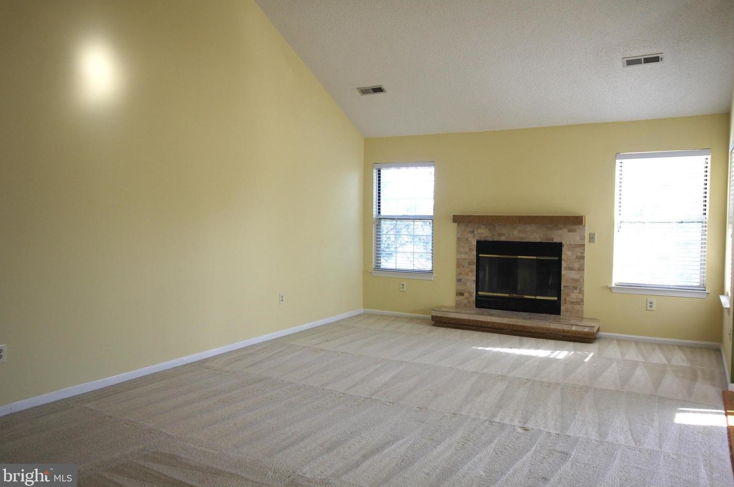 1103 Roundtree Pl, Lawrence Township NJ  08648-2538 exterior