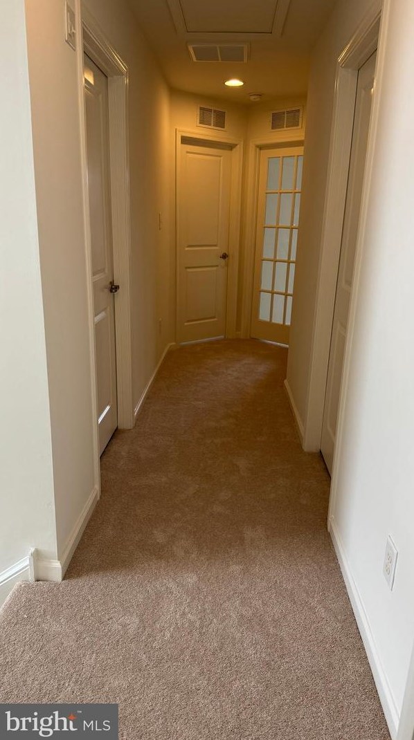 24 Sundance Dr, Trenton NJ 08619-3968 exterior