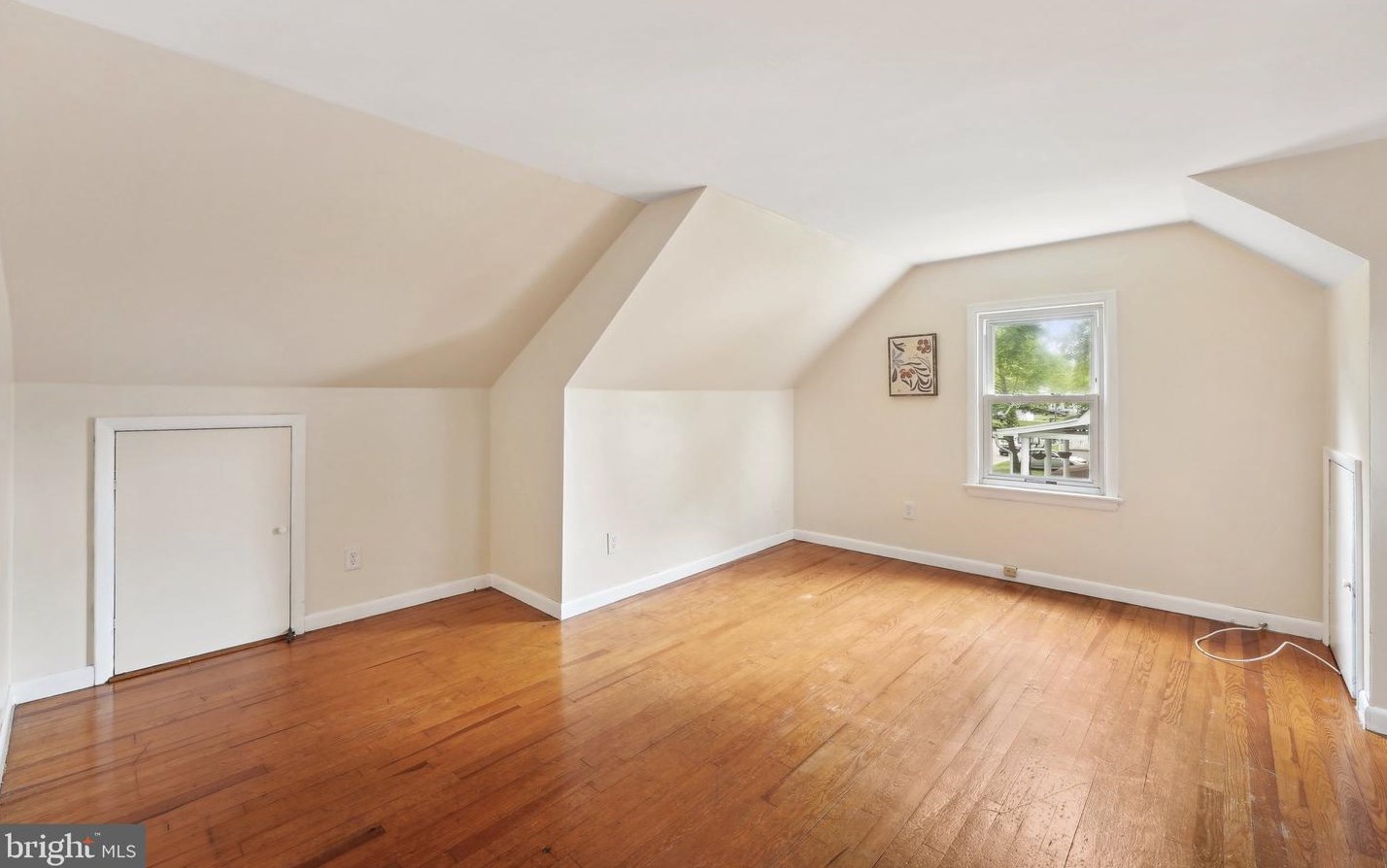 9 Hawthorne Ave, Trenton NJ  08638-2823 exterior