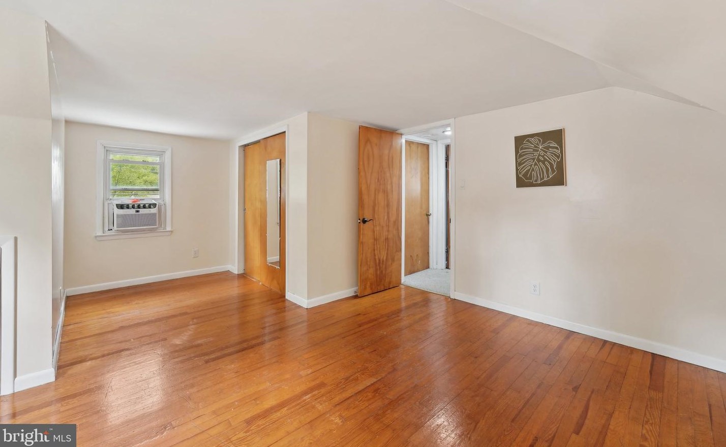 9 Hawthorne Ave, Trenton NJ  08638-2823 exterior