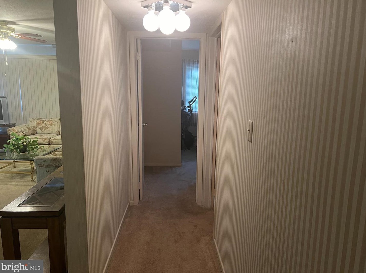 1 Avon Dr, East Windsor NJ 08520-5608 exterior