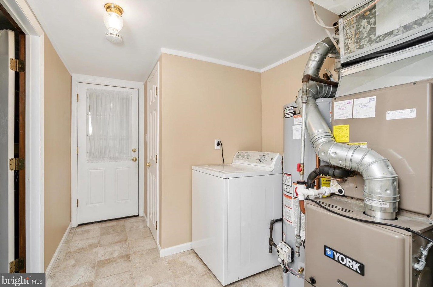 34 Sherbrooke Rd, Trenton NJ 08638-2412 exterior