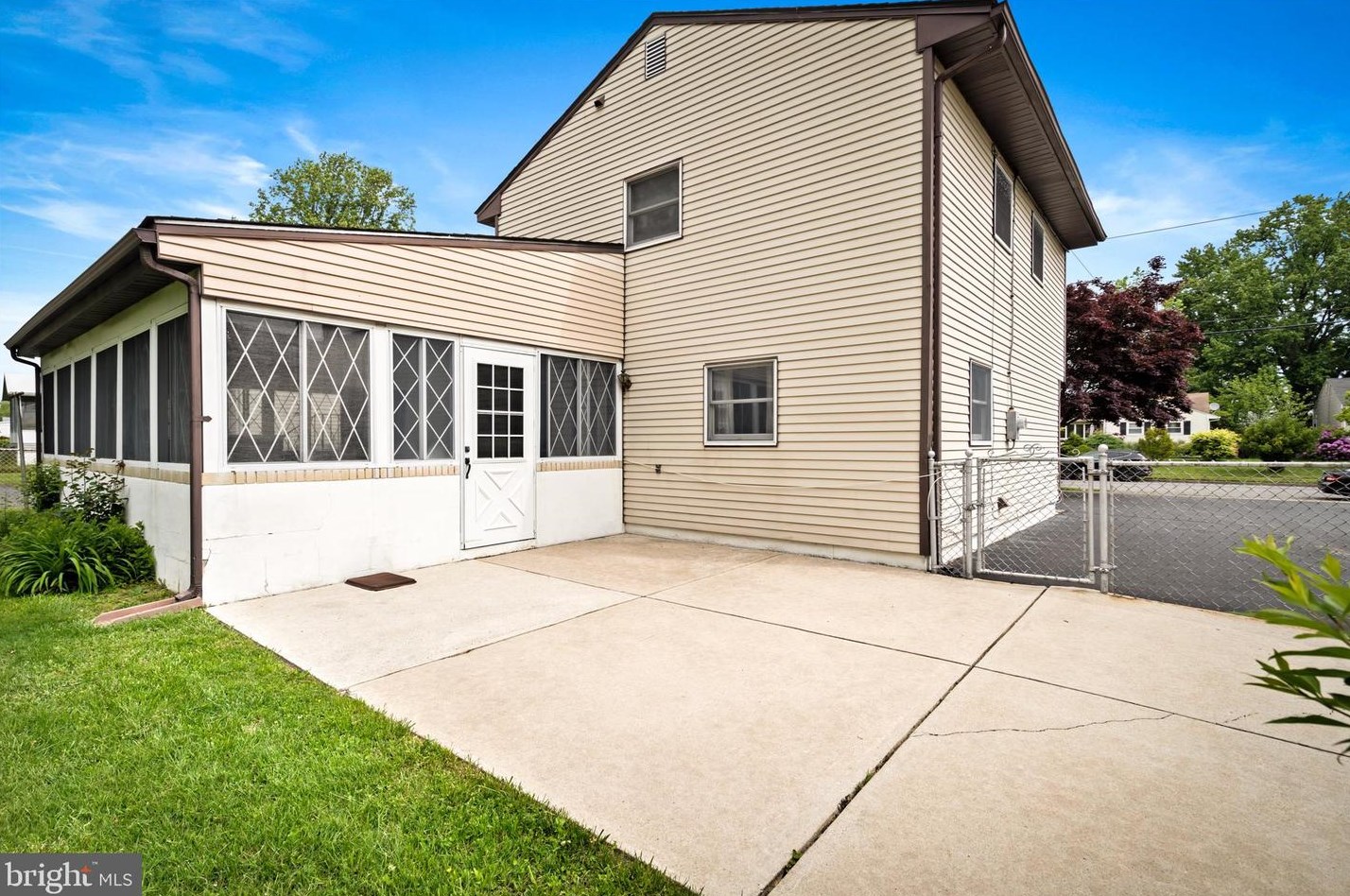 34 Sherbrooke Rd, Trenton NJ 08638-2412 exterior